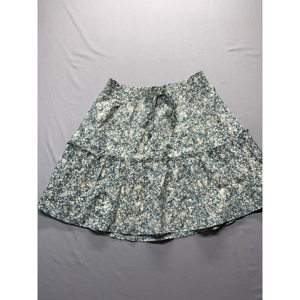 Paper Crane Size Medium Women’s Floral Skirt